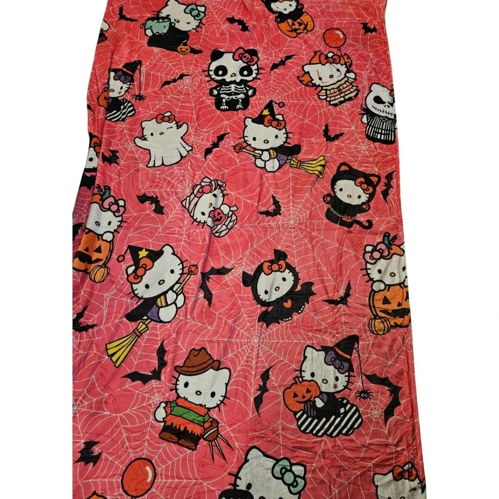 Hello Kitty Halloween Pink Blanket Throw Bat‎ Sanrio Spooky Cute 60x80 inches